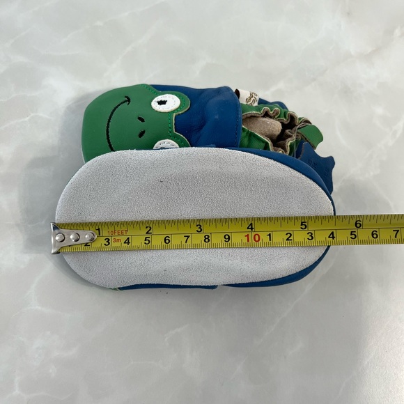 Genuine Leather Baby Infant Shoes Tickle Toes Elastic Enclosure Slip-on Moccasin - Picture 6 of 6